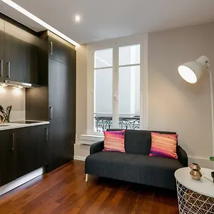  Apartamento Charmant Studio Neuf Proche Des Invalides Francia